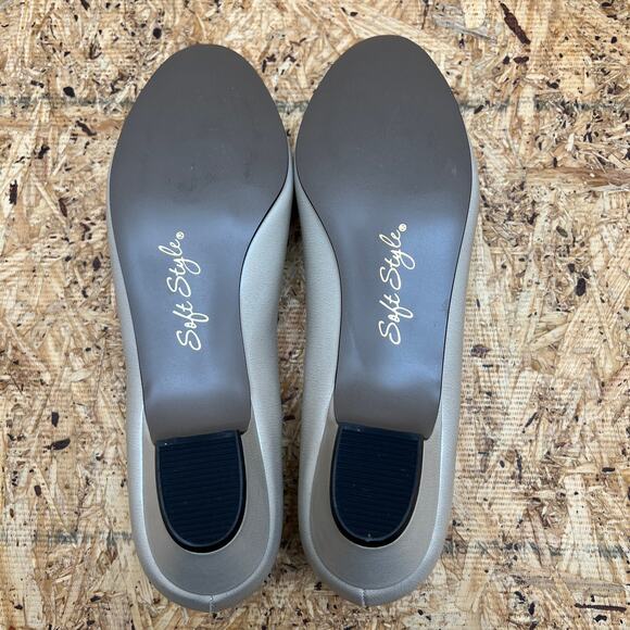 Soft Style Angel II H79652 Bone Smooth Upper Round Closed Toe Pumps 7.5 Shoes - Picture 7 of 11